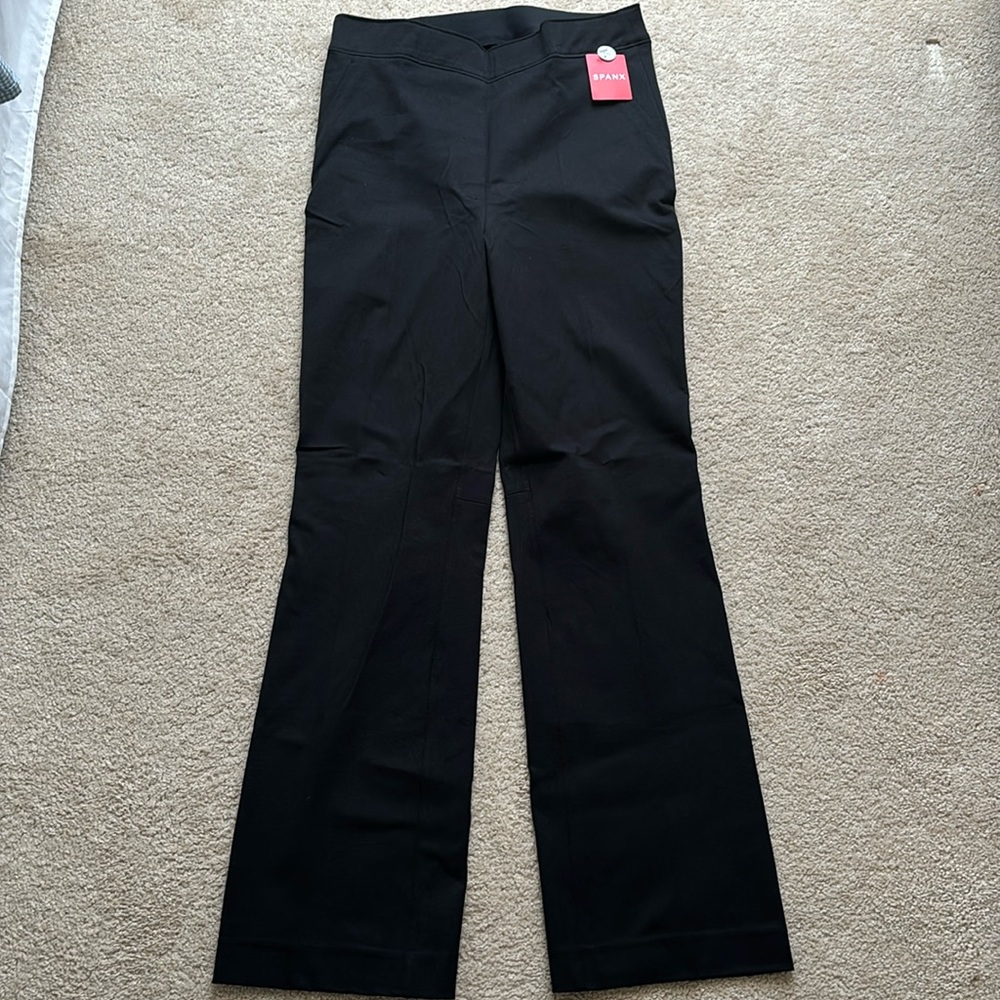 Spanx On the Go Kick Flare Pant TALL size medium